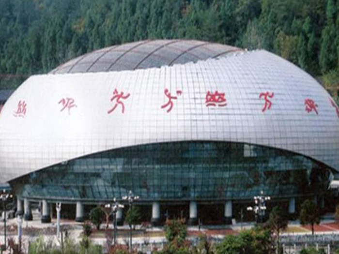 灌南体育中心球形网架加工安装